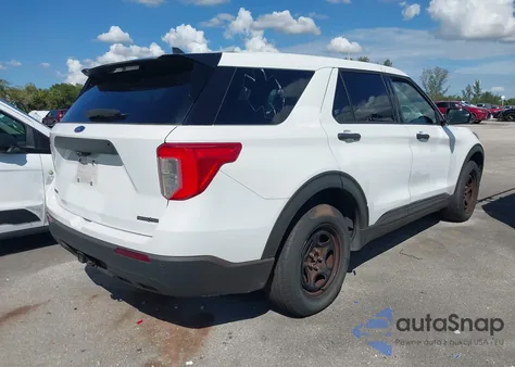 2021 Ford Police Interceptor z USA, uszkodzony, nr VIN 1FM5K8AB1MGB83335